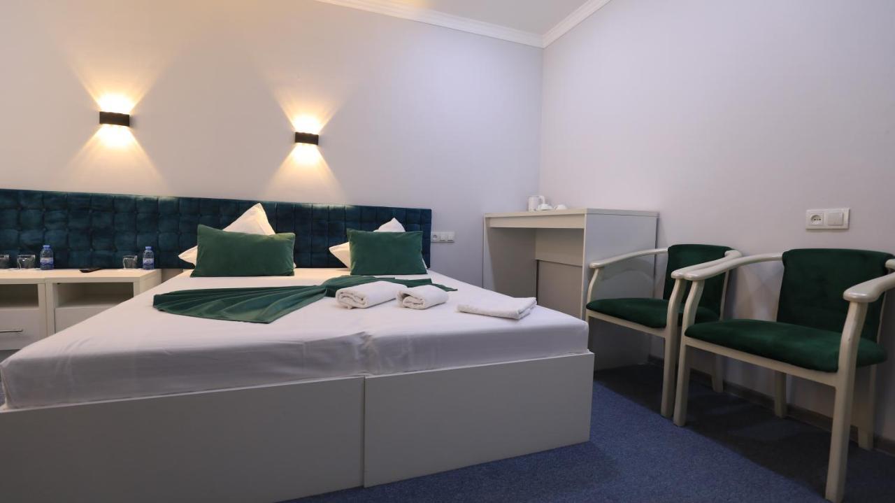 Sharq Hotel Urgench 外观 照片