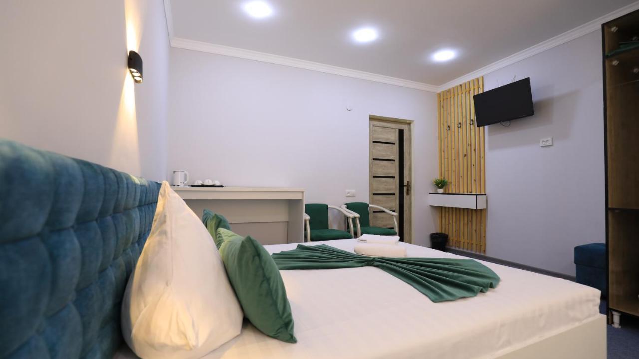 Sharq Hotel Urgench 外观 照片