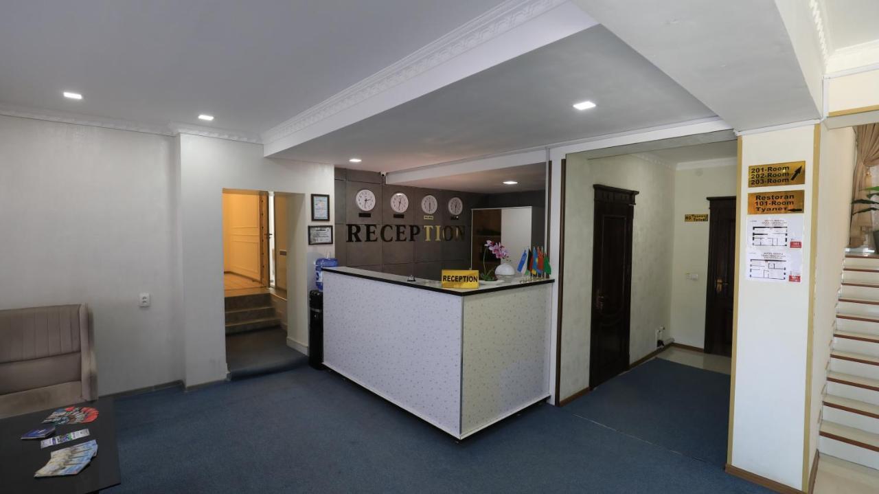 Sharq Hotel Urgench 外观 照片