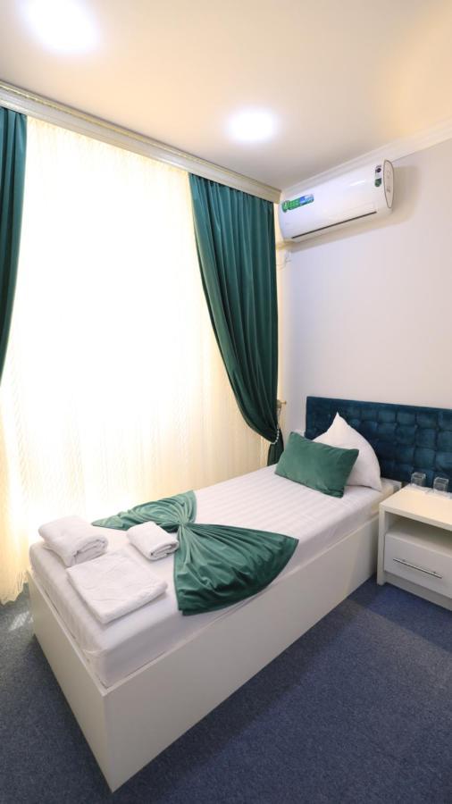 Sharq Hotel Urgench 外观 照片