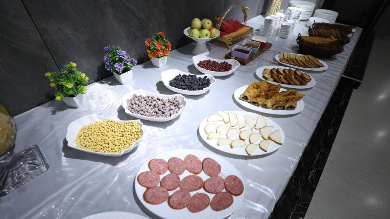 Sharq Hotel Urgench 外观 照片